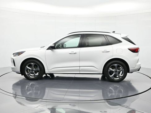 Used 2023 Ford Escape ST-Line image 9