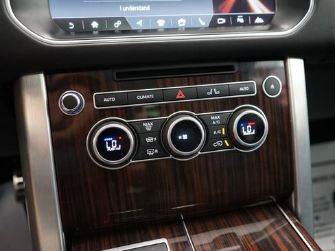 Used 2017 Land Rover Range Rover Supercharged AWD/4WD image 41