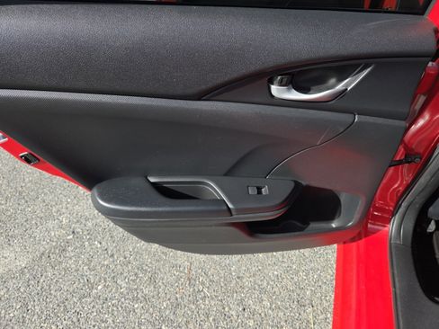 Used 2020 Honda Civic Sport image 32