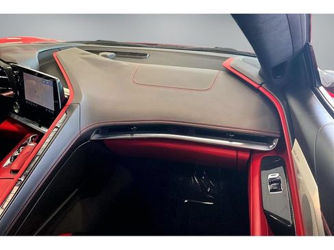 Used 2020 Chevrolet Corvette Stingray Premium Cpe w/ 3LT Preferred Equipment Group RWD image 23