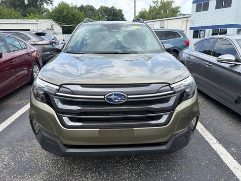 Certified 2026 Subaru Forester Premium AWD/4WD image 2
