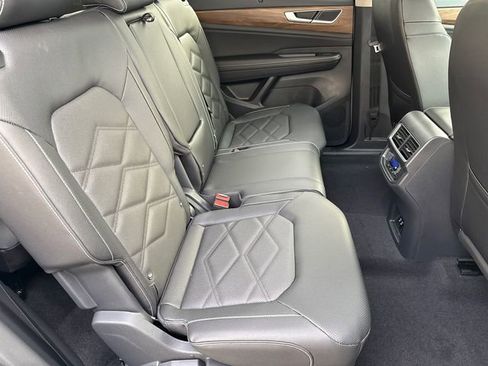 New 2026 Volkswagen Atlas SE image 24