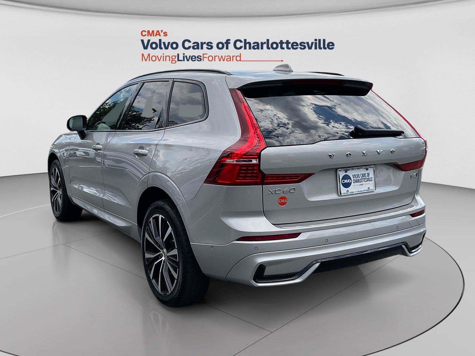 Certified 2023 Volvo XC60 B5 Ultimate w/ Climate Package AWD/4WD image 3