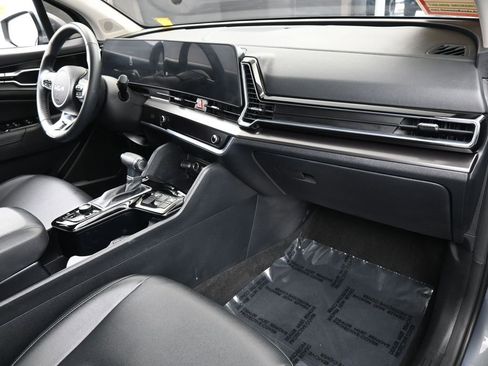 Used 2025 Kia Sportage EX image 47