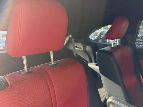 Used 2023 Toyota Highlander XSE FWD image 39