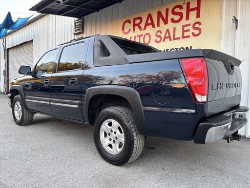 Used 2006 Chevrolet Avalanche Z66 w/ Preferred Equipment Group RWD image 5