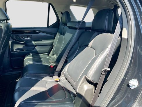 Used 2024 Honda Pilot Touring image 26