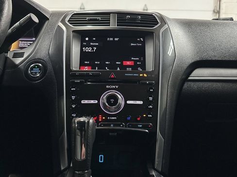 Used 2018 Ford Explorer Sport w/ Equipment Group 401A image 27