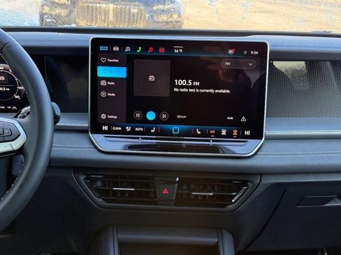 New 2026 Volkswagen Tiguan SE image 6