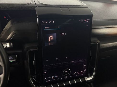 Used 2025 GMC Yukon Denali image 18