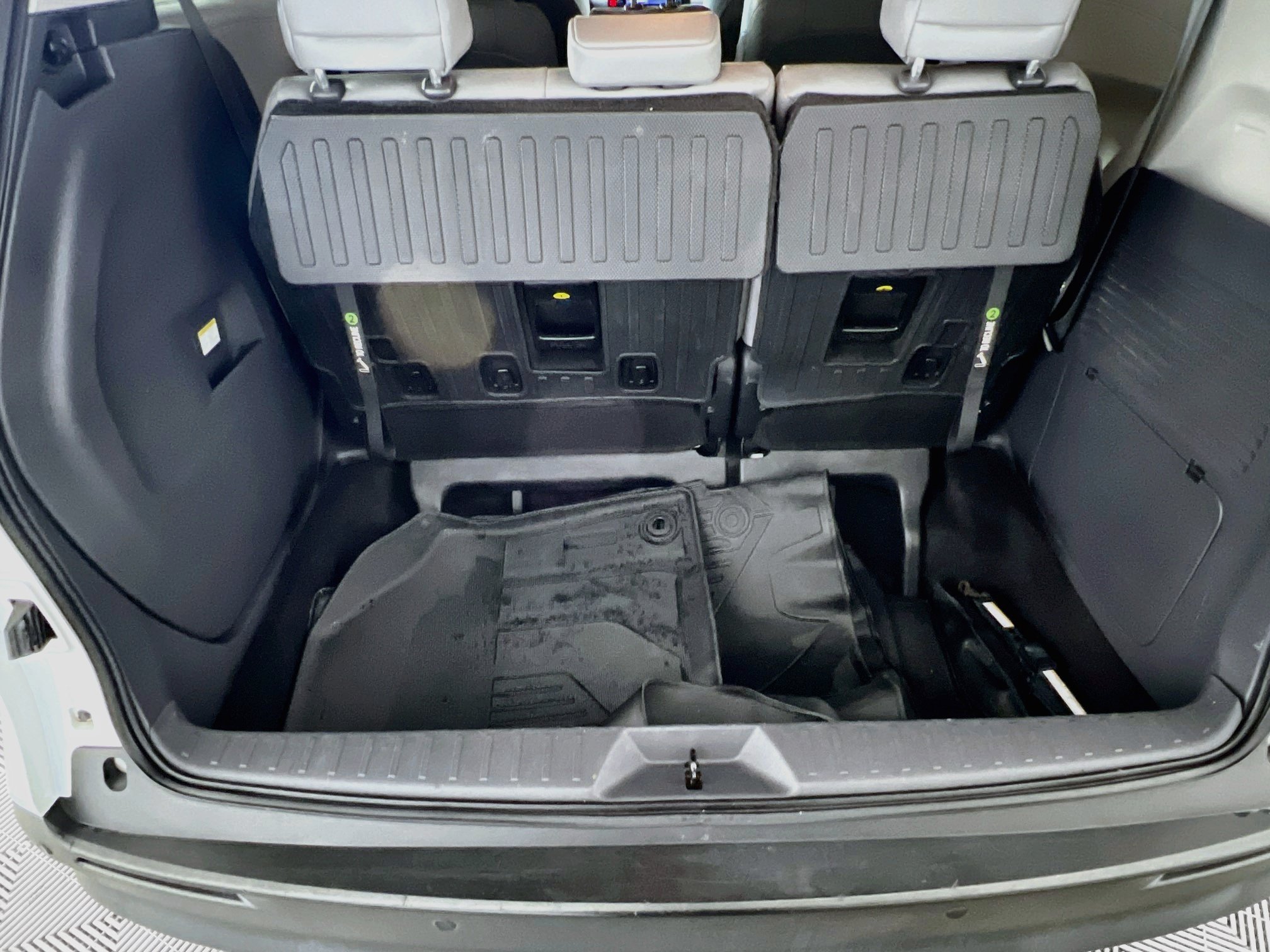 Used 2022 Toyota Sienna XLE FWD image 34