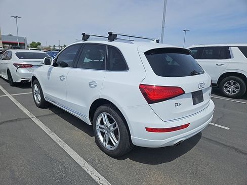 Used 2016 Audi Q5 2.0T Premium w/ Audi MMI Navigation Plus image 2