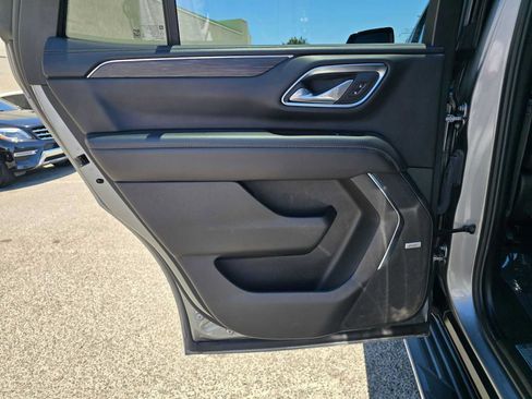 Used 2024 Chevrolet Tahoe LT AWD/4WD image 15