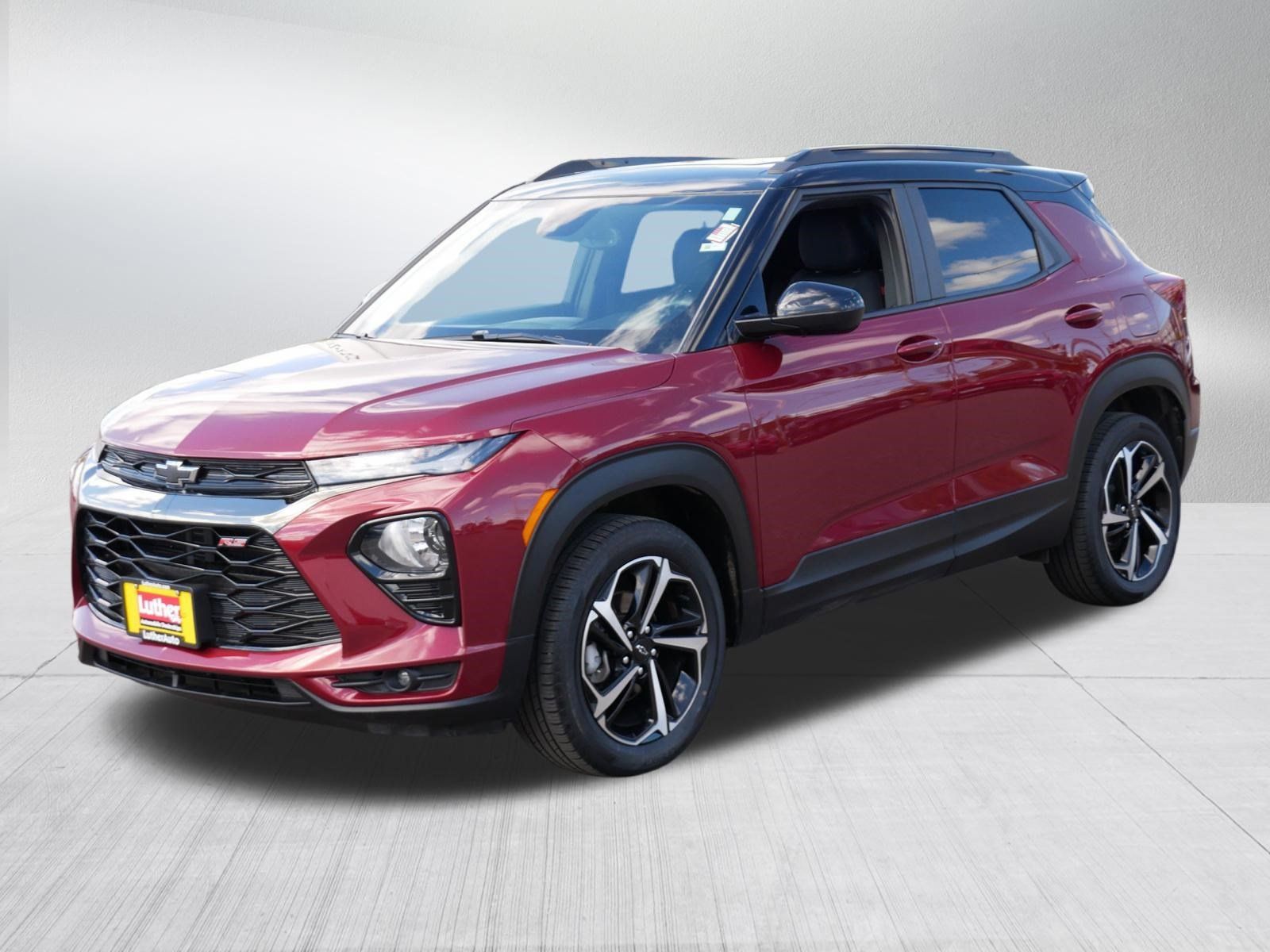 Used 2023 Chevrolet TrailBlazer RS w/ Sun and Liftgate Package AWD/4WD image 3