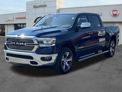 Used 2022 RAM 1500 Laramie AWD/4WD image 3