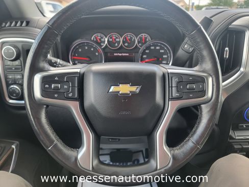 Used 2022 Chevrolet Silverado 2500 LT w/ Convenience Package AWD/4WD image 18