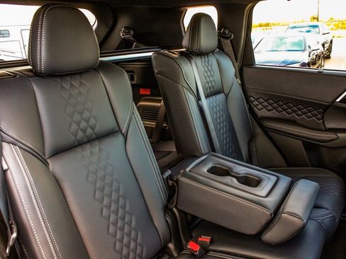 New 2025 Mitsubishi Outlander SEL Black Edition image 42