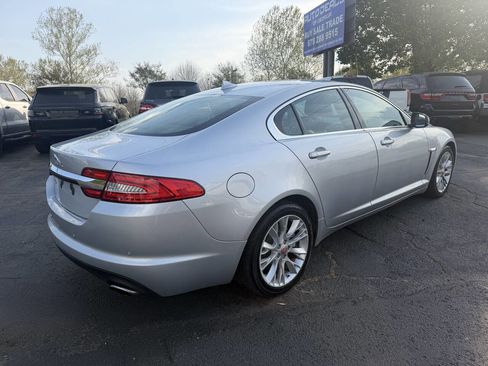 Used 2014 Jaguar XF RWD image 5