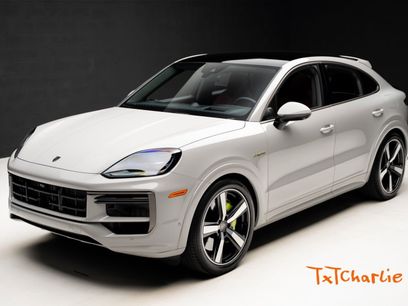 Used 2025 Porsche Cayenne Turbo