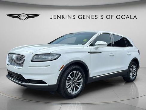 Used 2022 Lincoln Nautilus FWD w/ Premium Package image 7