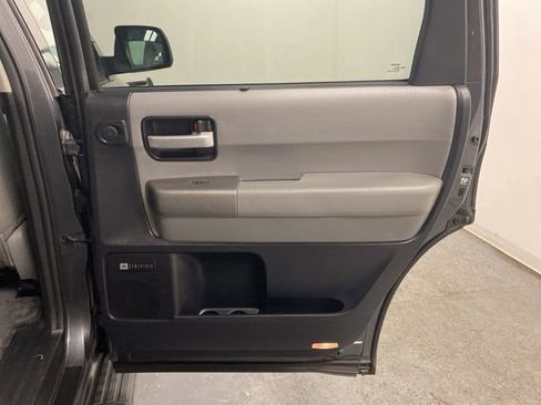 Used 2015 Toyota Sequoia Limited image 25
