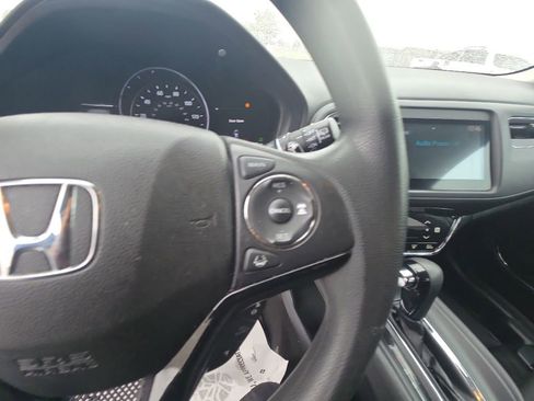 Certified 2022 Honda HR-V EX image 17