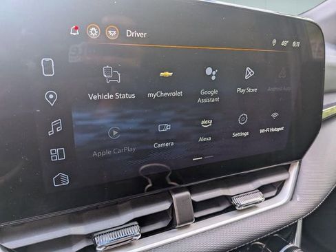 Used 2025 Chevrolet Equinox LT FWD image 18