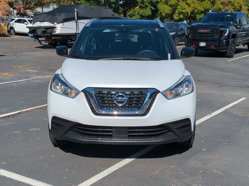 Used 2020 Nissan Kicks SV image 11