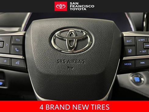 Used 2022 Toyota Highlander Platinum AWD/4WD image 33