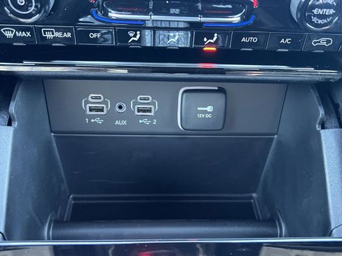 New 2025 Jeep Grand Cherokee L Limited AWD/4WD image 8