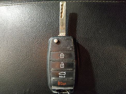 Used 2019 Kia Optima LX FWD image 32