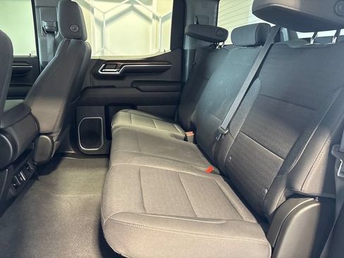 Used 2023 Chevrolet Silverado 1500 LT AWD/4WD image 16