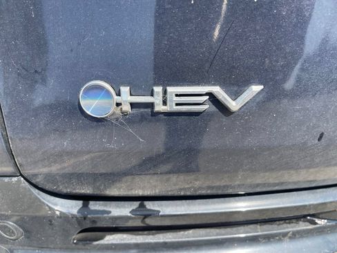 Used 2025 Toyota Sienna XSE FWD image 25