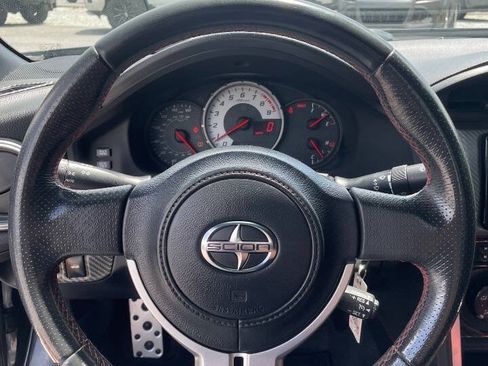 Used 2016 Scion FR-S RWD image 21