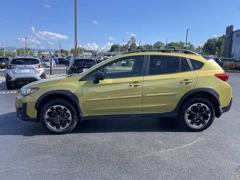 Certified 2021 Subaru Crosstrek 2.0i AWD/4WD image 3