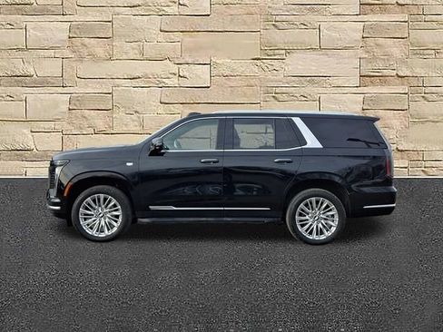 Certified 2025 Cadillac Escalade Premium Luxury image 2