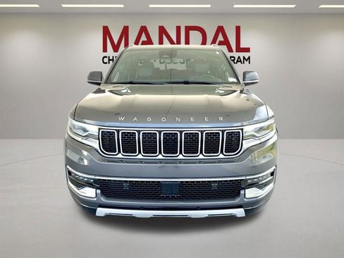 Used 2022 Jeep Wagoneer Series II AWD/4WD image 3