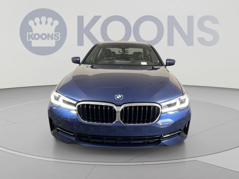 Used 2021 BMW 530i xDrive w/ Premium Package AWD/4WD image 4
