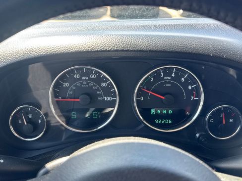 Used 2014 Jeep Wrangler Unlimited Sport w/ Quick Order Package 24S AWD/4WD image 15