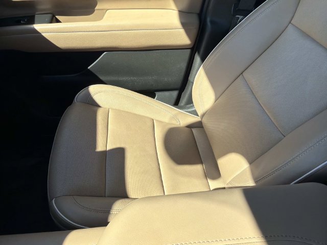 Used 2024 Chevrolet Tahoe Premier RWD image 20