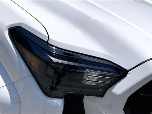 Used 2025 Toyota Tacoma SR RWD image 31