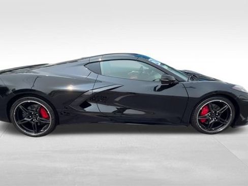 Used 2024 Chevrolet Corvette Stingray Preferred Cpe w/ 2LT RWD image 8
