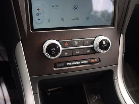 Used 2021 Ford Edge SEL w/ Cargo Accessory Package AWD/4WD image 11