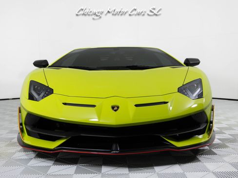 Used 2019 Lamborghini Aventador SVJ AWD/4WD image 9