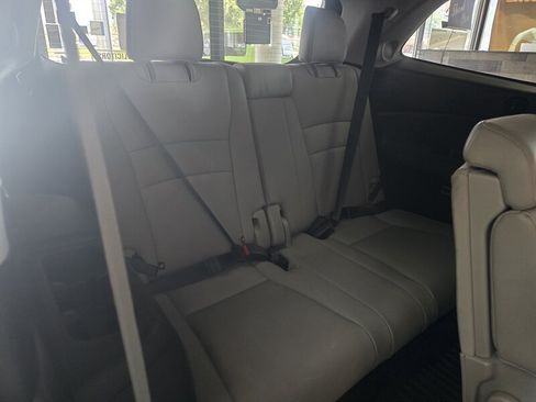 Used 2019 Honda Pilot Touring image 23