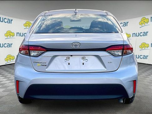 Used 2023 Toyota Corolla LE image 5