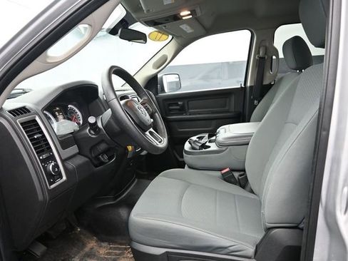 Used 2017 RAM 1500 Express image 16