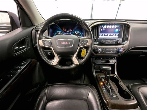 Used 2018 GMC Canyon Denali image 5