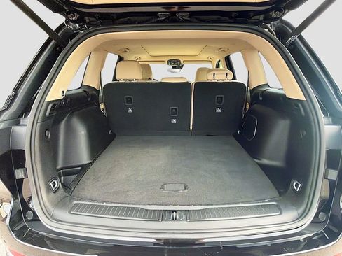 Used 2022 Jeep Grand Cherokee Limited image 11