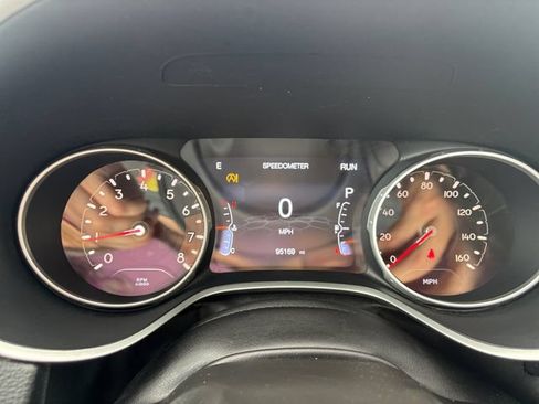 Used 2019 Jeep Compass Limited AWD/4WD image 24